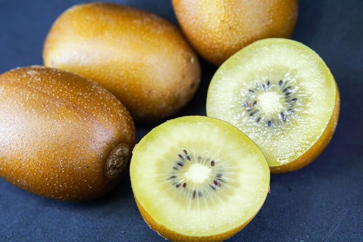 تصویر 3 از قیمت خرید کیوی طلایی + فروش ویژه